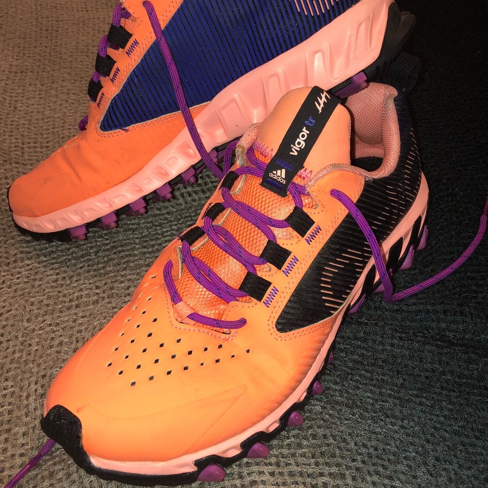 Vigor tr Woman’s Adidas Sneakers Size 8 1/2